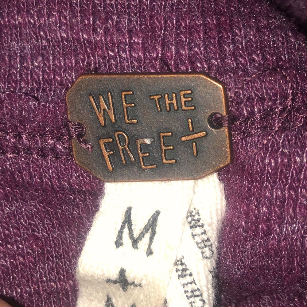Free People EUC Turtle Neck - Picture 3 of 9